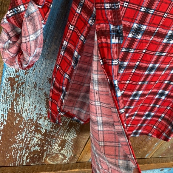 Polly & Ester Red Plaid Long Sleeve Shirt - Picture 5 of 5